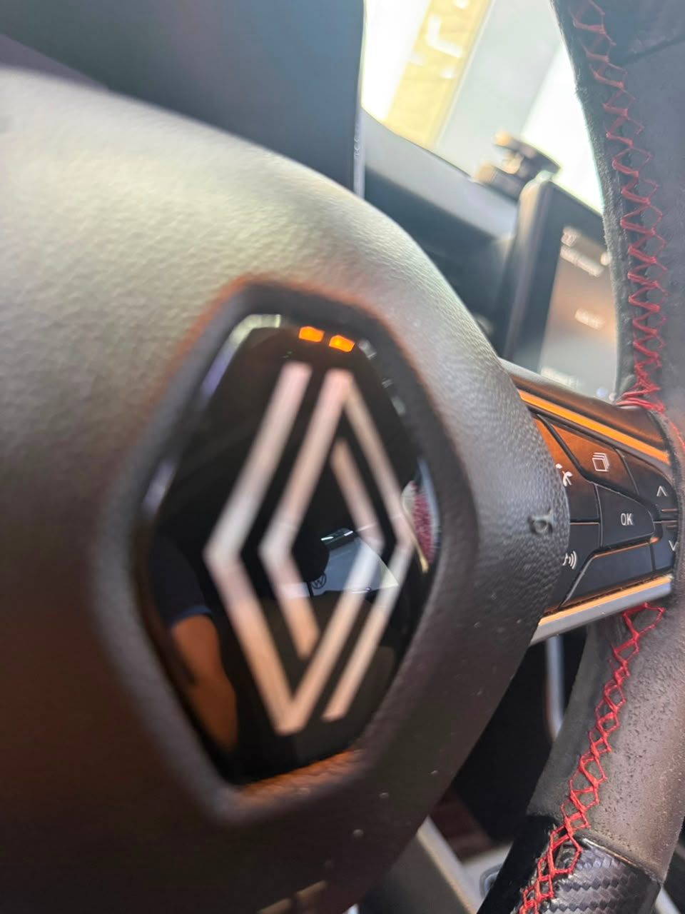 Miniature de RENAULT CLIO_5 EVOLUTION chez SARL 2S Auto Alger - 5