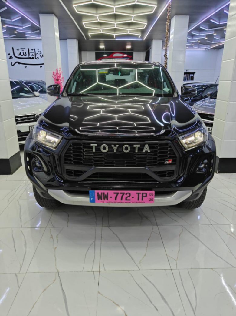 TOYOTA HILUX GR 2024 chez Amine Auto