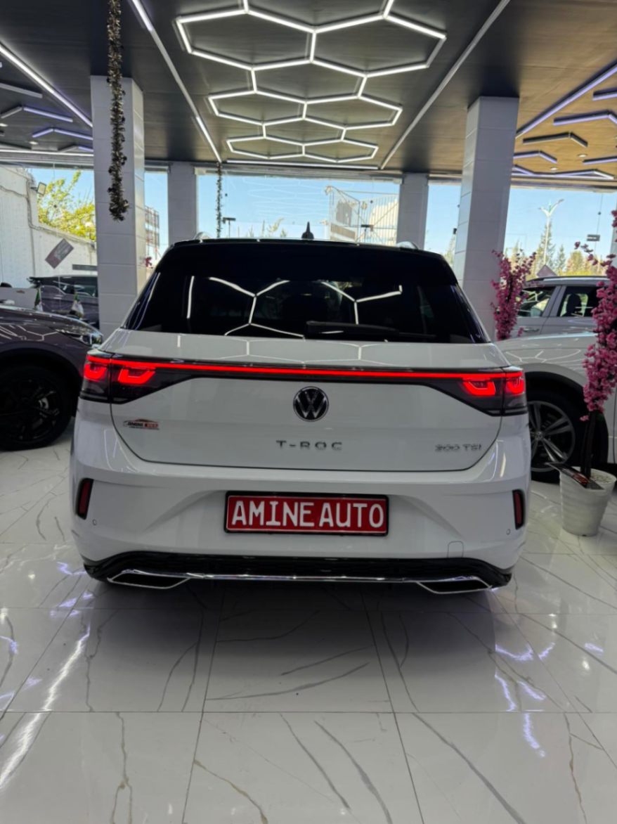 Miniature de Volkswagen T-ROC FULL OPTION chez SARL 2S Auto Alger - 4