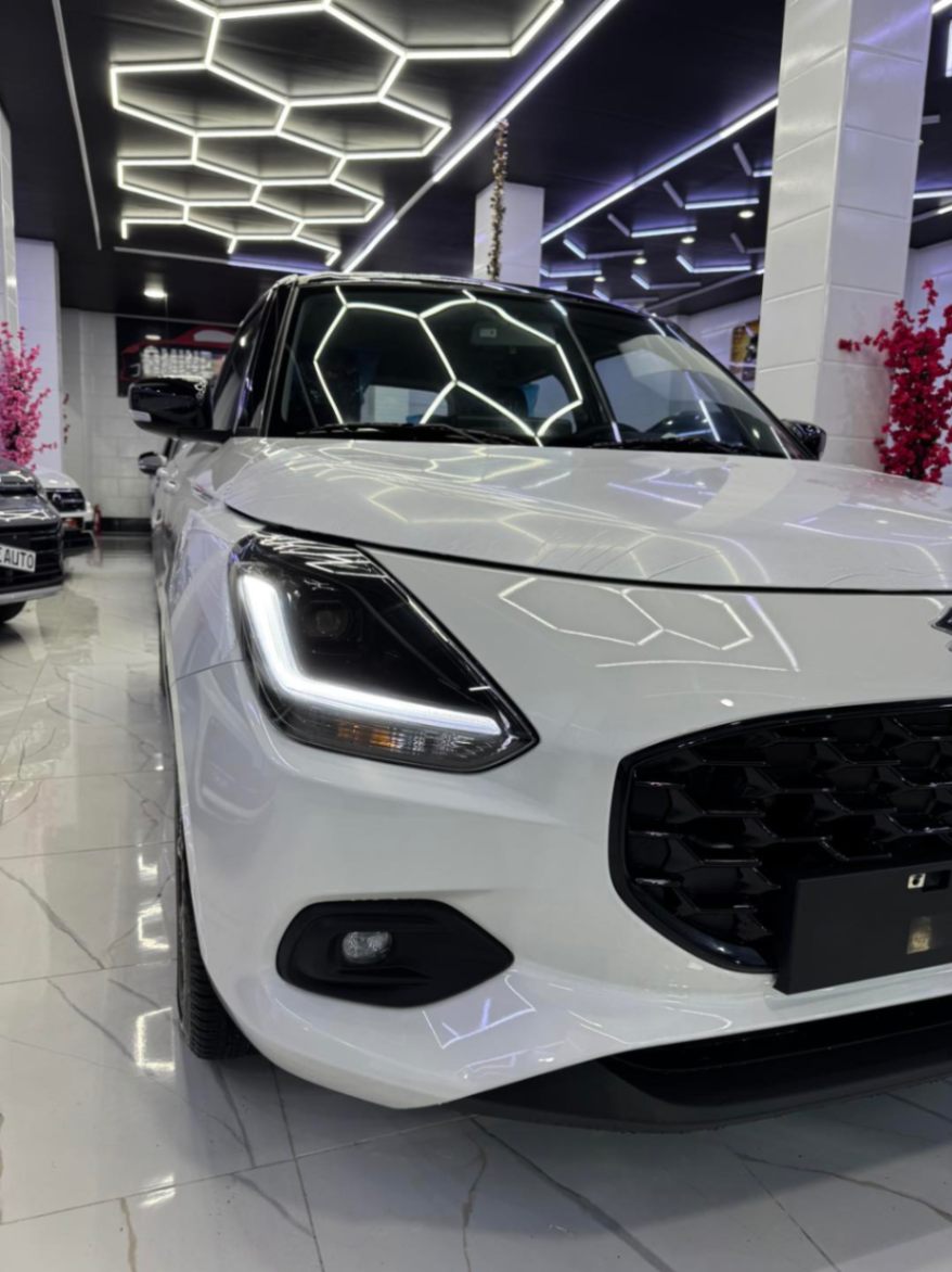 Miniature de SUZUKI SWIFT chez SARL 2S Auto Alger - 3