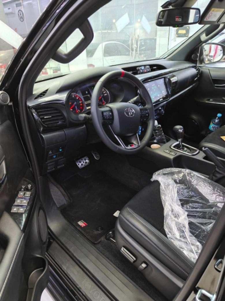 Miniature de TOYOTA HILUX GR chez SARL 2S Auto Alger - 3